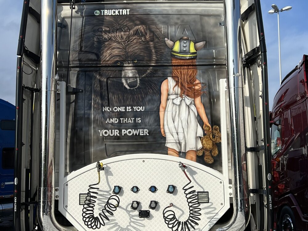 Tekno Tekno Scania Next Gen R-serie Highline 6x2 TRUCKTAT