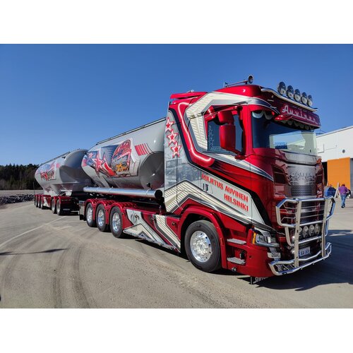 Tekno Tekno Scania Next Gen R-Highline (resin) silo combination AUVINEN (70 Year Anniversary)