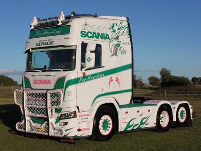 Tekno Tekno Scania Next Gen R-serie Highline 6x2 with 3-axle tipper trailer  PER HENRIKSEN