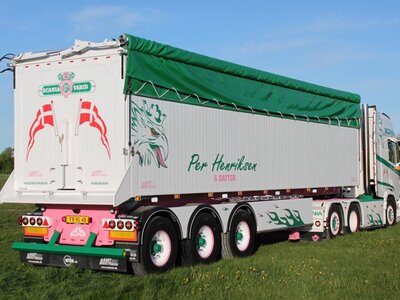 Tekno Tekno Scania Next Gen R-serie Highline 6x2 met 3-as kipper oplegger PER HENRIKSEN