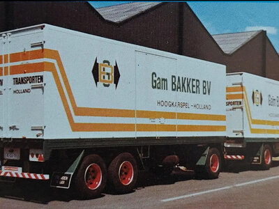 Tekno Tekno Volvo F89 Motorwagen + Aanhanger GAM BAKKER