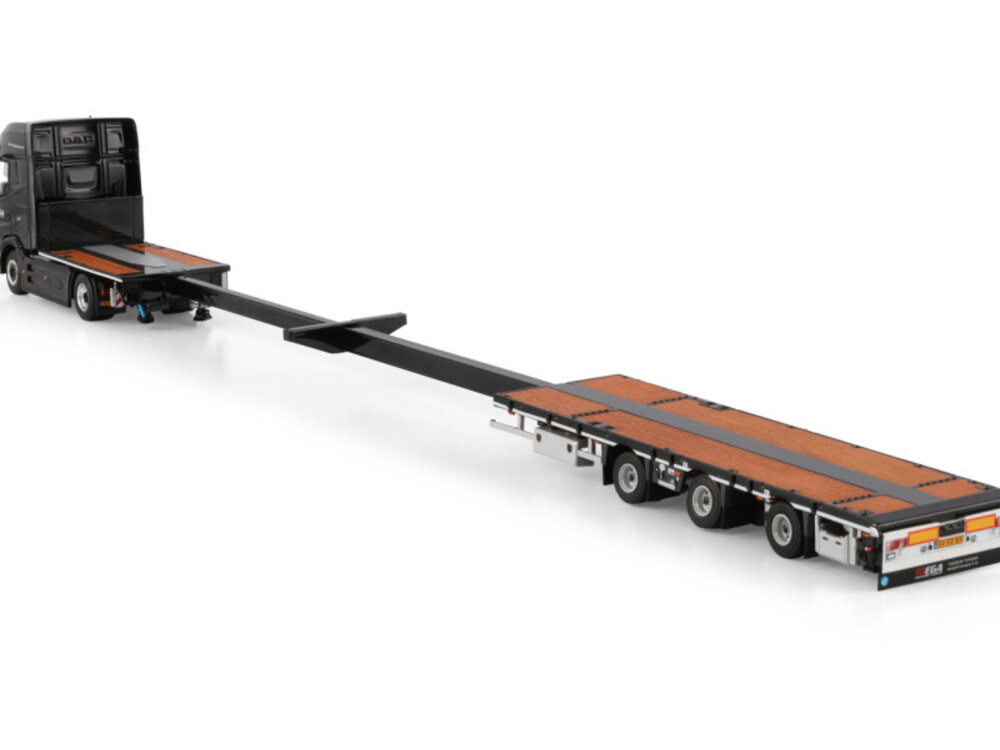 WSI WSI DAF XG+ 4X2 with 3-axle flatbed mega trailer MEGA TRANSPORT