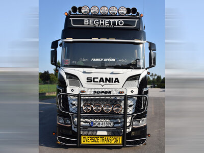 WSI WSI Scania S Highline 6x2 with 2-axle twin steer euro PX low loader BEGHETTO