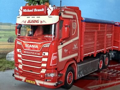 Tekno Tekno Scania Next Gen 770S-V8 motorwagen met 4-as aanhanger MICHAEL BRANDT