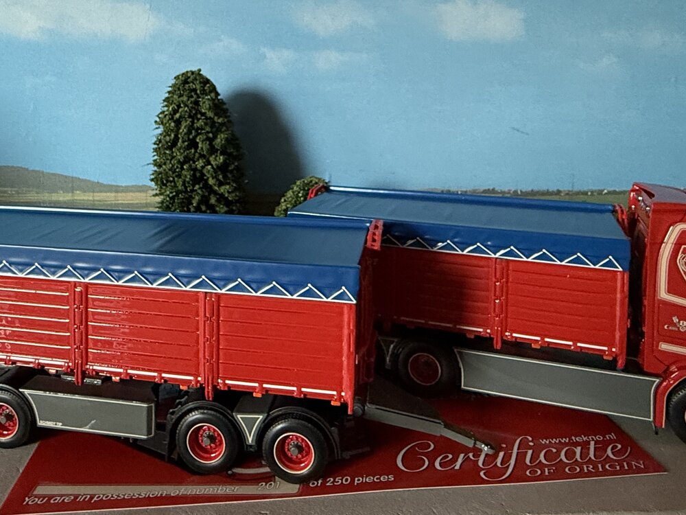 Tekno Tekno Scania Next Gen 770S-V8 motorwagen met 4-as aanhanger MICHAEL BRANDT