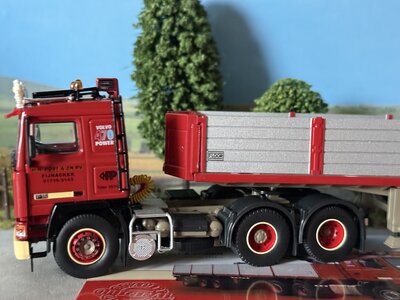 Tekno Tekno Volvo F16 6x2 trekker met 3 assige stenenoplegger H.N. POST & ZN.