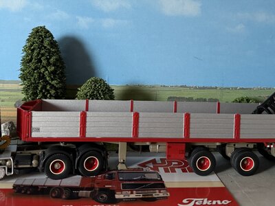 Tekno Tekno Volvo F16 6x2 trekker met 3 assige stenenoplegger H.N. POST & ZN.