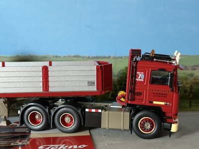 Tekno Tekno Volvo F16 6x2 truck with 3-axle brick trailer H.N. POST & ZN.