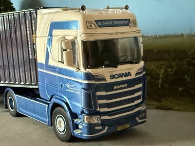 Cavallino Cavallino Scania S Highline  with 3-axle container trailer +40ft. SAECO container M.J. DE GROOT