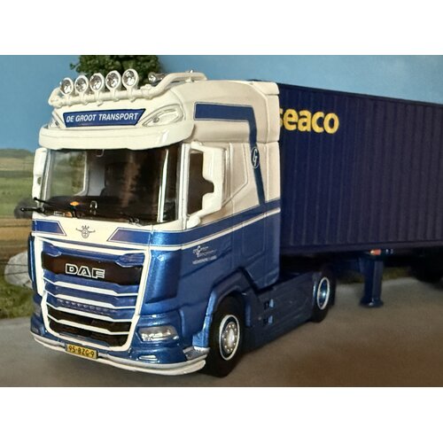 Cavallino Cavallino DAF XG+ met 3-as container oplegger +40ft. SAECO container M.J. DE GROOT