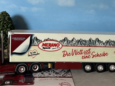 Tekno Tekno Scania S-Serie Next Gen Highline 6x2 met 3-as koeloplegger HEINRICHS - MERANO SPECK