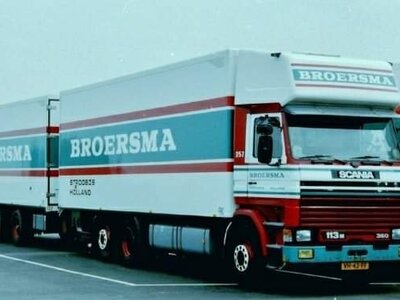Tekno Tekno Scania 113M /360 Topsleeper volume combinatie BROERSMA