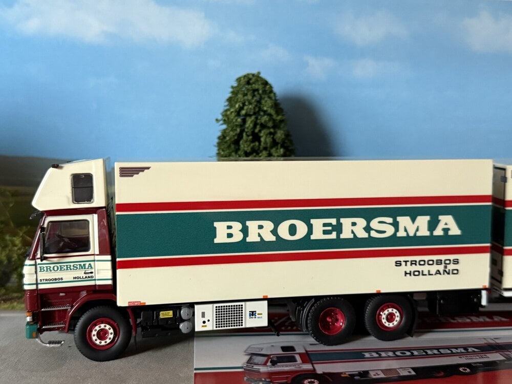 Tekno Tekno Scania 113M /360 Topsleeper volume combinatie BROERSMA