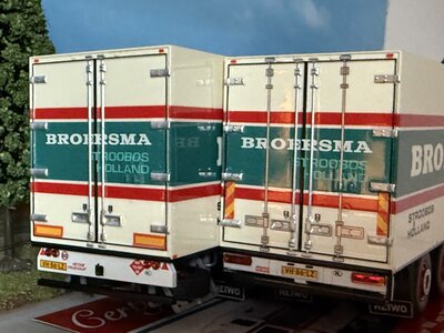 Tekno Tekno Scania 113M /360 Rigid truck with trailer BROERSMA