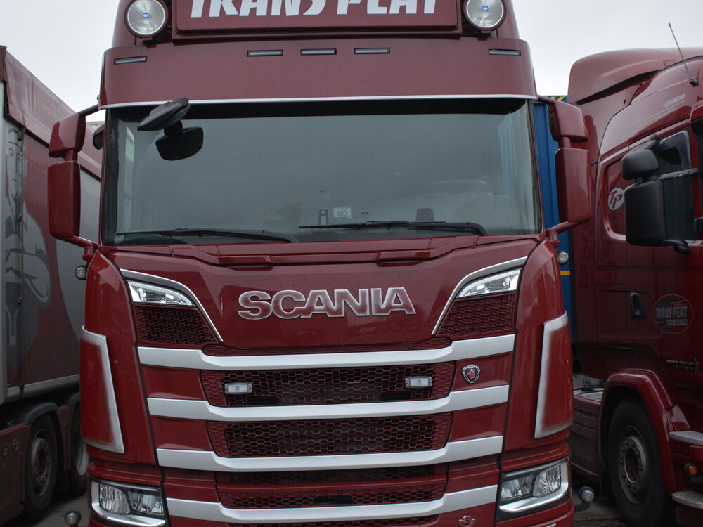 Tekno Tekno Scania NGR 6x2 with 3-axle Walking Floor oplegger TRANS-PEAT LOGISTICS