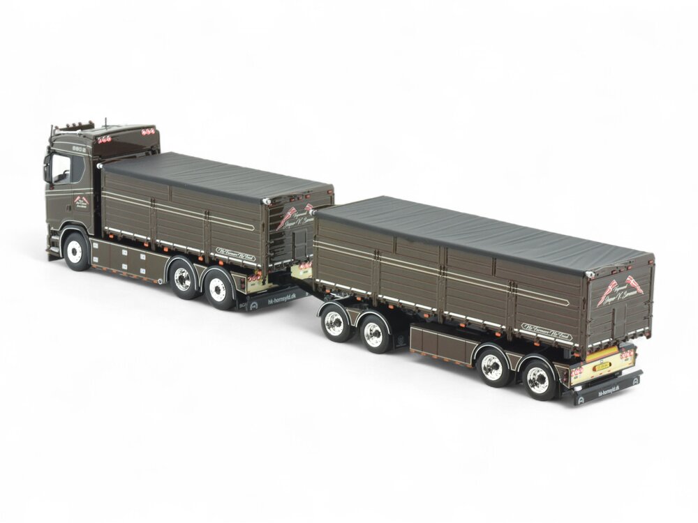 Tekno Tekno Scania Next Gen S-serie Highline riged truck wit 4-axle trailer JESPER V. SORENSEN