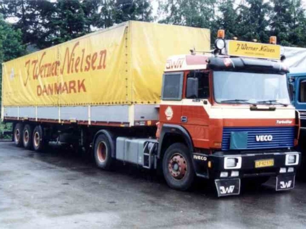Tekno Tekno Iveco TurboStar 4x2 with 3-axle classic tilt trailer  WERNER NIELSEN