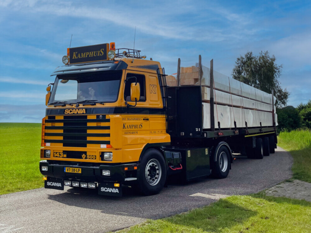 WSI WSI Scania 143M/500 streamline with 3-axle brick trailer KAMPHUIS B.V.