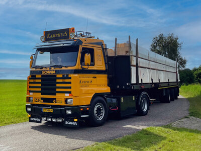 WSI WSI Scania 143M/500 streamline with 3-axle brick trailer KAMPHUIS B.V.