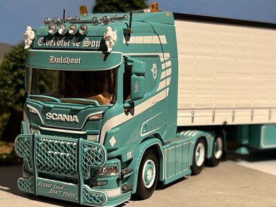 Tekno Tekno Scania Next Gen R650 6x2 met schuifzeilenoplegger VERBIST