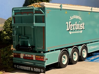 Tekno Tekno Scania Next Gen R650 Highline with potato-semitrailer + load VERBIST