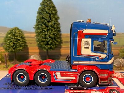 Tekno Tekno Scania R Topline  6x2 MOLLESTAD