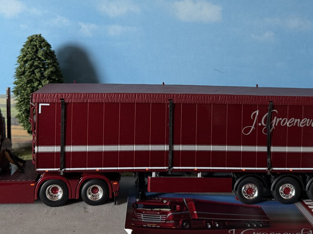 WSI WSI Scania R normal 6x2 sleepas with 3-axle volume trailer J. GROENEVELD TRANSPORT