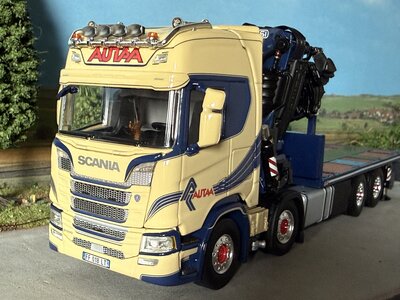 WSI WSI Scania R Highline riged flatbed truck 8x4 with fassi 1100 + jib AUTAA