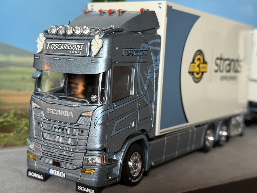 Tekno Tekno Scania Next Gen R Highline Swedish combination LZV OSCARSSONS AKERI