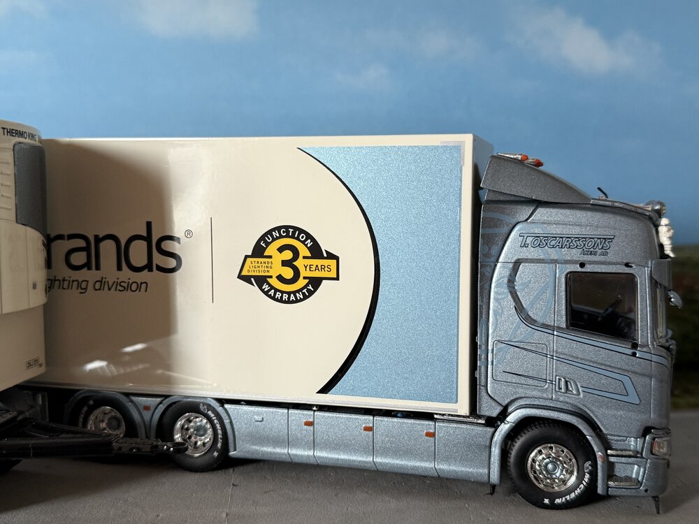 Tekno Tekno Scania  Next Gen R Highline Zweedse combinatie LZV OSCARSSONS AKERI