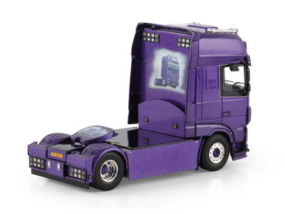 WSI WSI DAF XF Super Space Cab 4x2 VERWEIJ