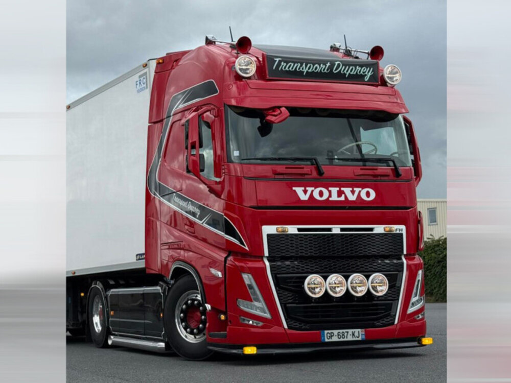WSI WSI Volvo FH5 Globetrotter XL 4x2 TPS DUPREY