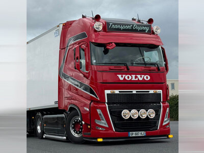 WSI WSI Volvo FH5 Globetrotter XL 4x2 TPS DUPREY