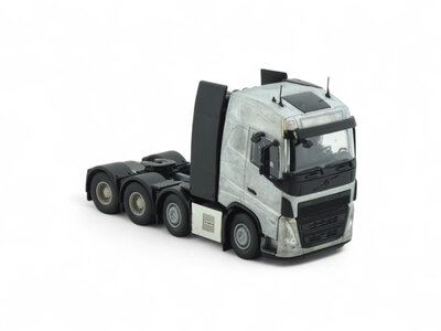 Tekno Tekno Volvo FH05 Globetrotter 8x4 Heavy haulage Tractor Kit