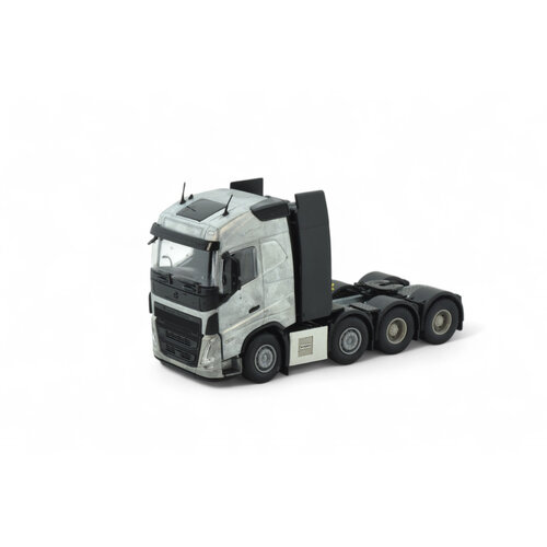Tekno Tekno Volvo FH05 Globetrotter 8x4 Heavy haulage Tractor Kit
