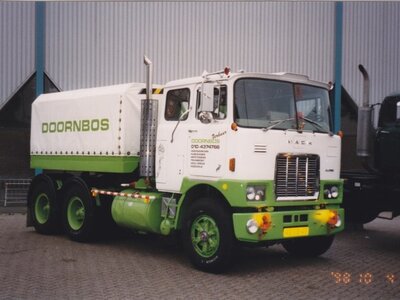 Tekno Tekno Mack F700 rigid truck DOORNBOS