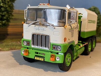 Tekno Tekno Mack F700 met ballastbak DOORNBOS