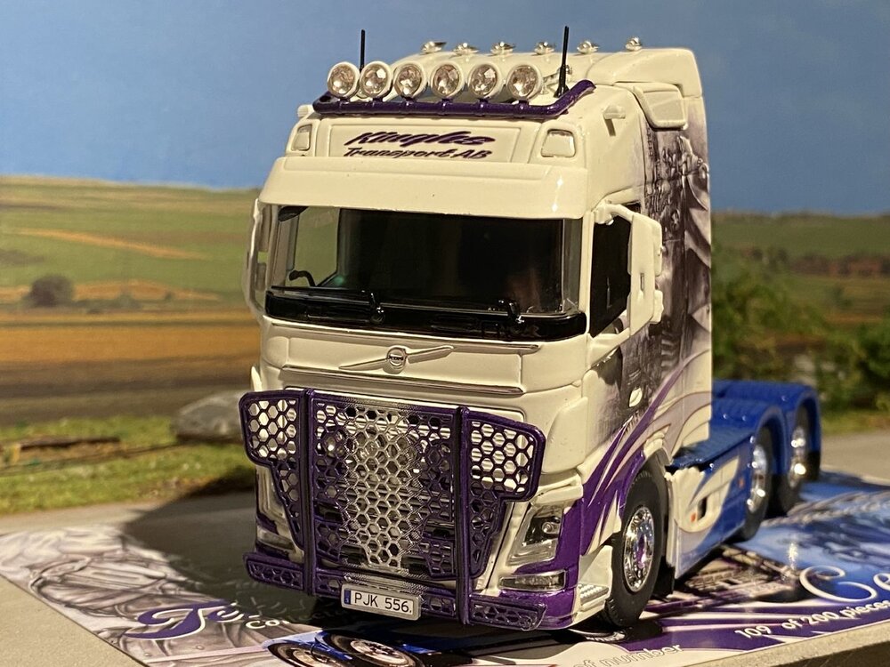 Tekno Tekno Volvo FH04 Globetrotter XL KINGHS TRANSPORT