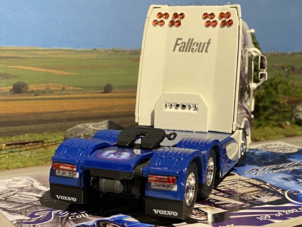 Tekno Tekno Volvo FH04 Globetrotter XL KINGHS TRANSPORT