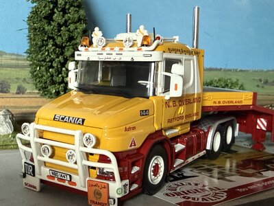 Tekno Tekno Scania 4-serie Torpedo with 3-axle lowloader OVERLAND