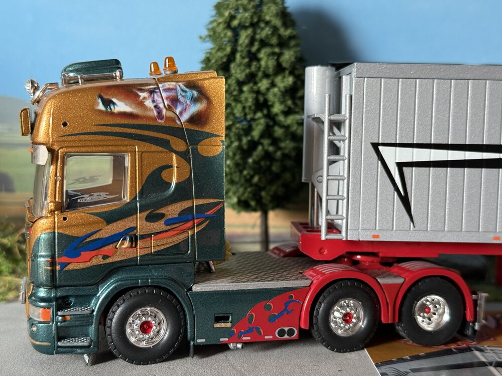 Tekno Tekno Scania R 6x2 Topline met open top kipper oplegger WILMA VAN DE WERKEN