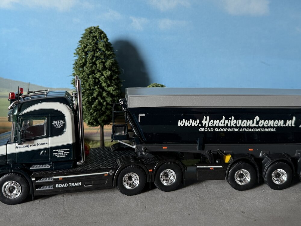 Tekno Tekno Scania Torpedo Highline with 3-axle tipper trailer HENRIK VAN LOENEN