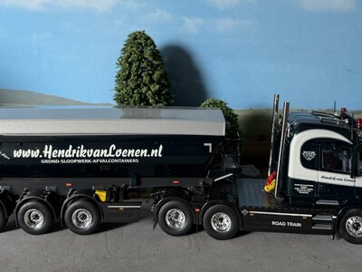 Tekno Tekno Scania Torpedo Highline with 3-axle tipper trailer HENRIK VAN LOENEN