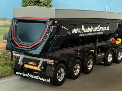 Tekno Tekno Scania Torpedo Highline with 3-axle tipper trailer HENRIK VAN LOENEN