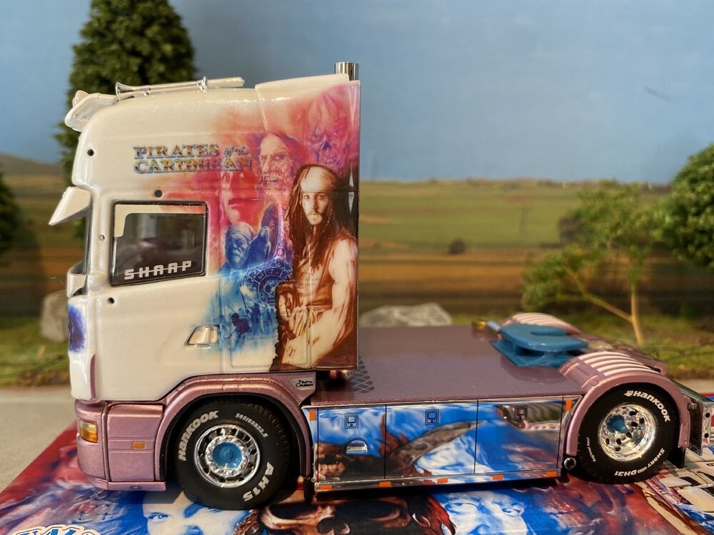 Tekno Tekno Scania 4-serie Topline 4x2 JOE SHARP "Pirates of the Caribbean"