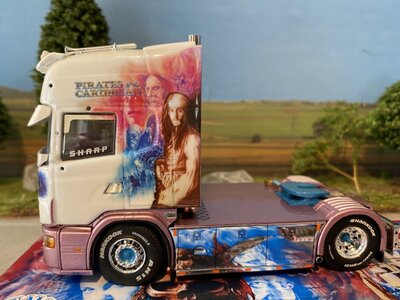 Tekno Tekno Scania 4-serie Topline 4x2 JOE SHARP "Pirates of the Caribbean"