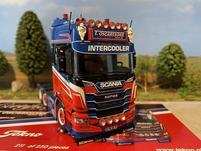 Tekno Tekno Scania Next Gen R-serie Highline 6x2 T. OSCARSSONS