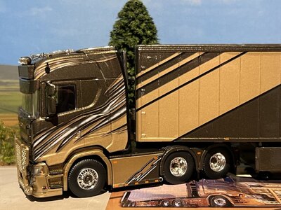 Tekno Tekno Scania Next Gen S650 6x2 sleepas met Walking floor oplegger EVERT VAN OOIJEN