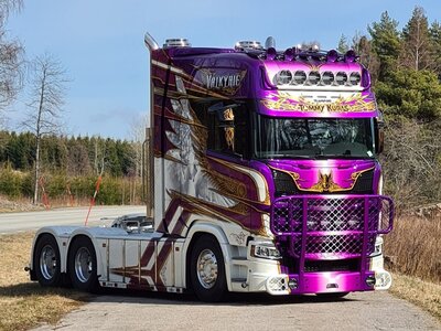 Tekno Tekno Scania NGS Highline 6x2 sleepas trekker TOMMY KURAS "Valkyrie"