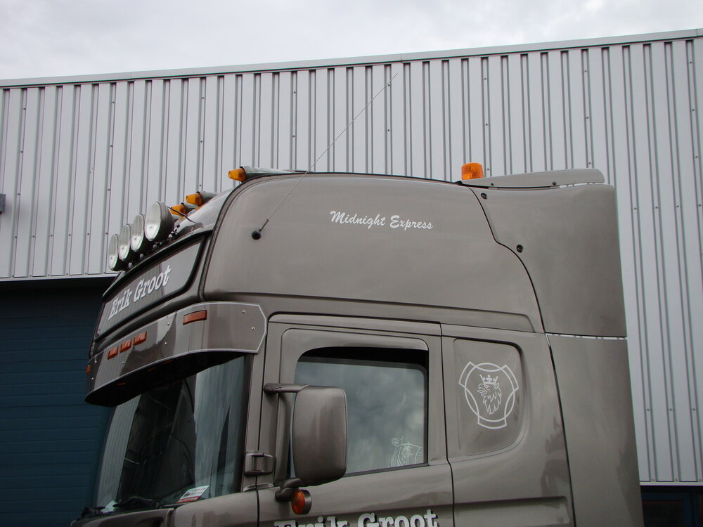 Tekno Tekno Scania 4-serie Topline 6x2 truck with 3-axle curtainside trailer ERIK DE GROOT TRANSPORT